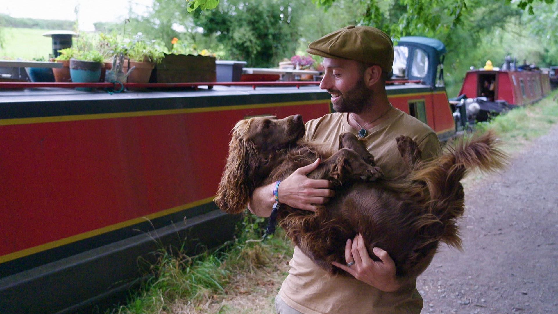 Narrow Escapes S02E01 backdrop