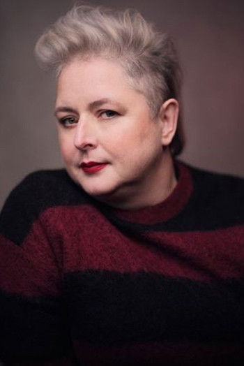 et billede af Siobhán McSweeney