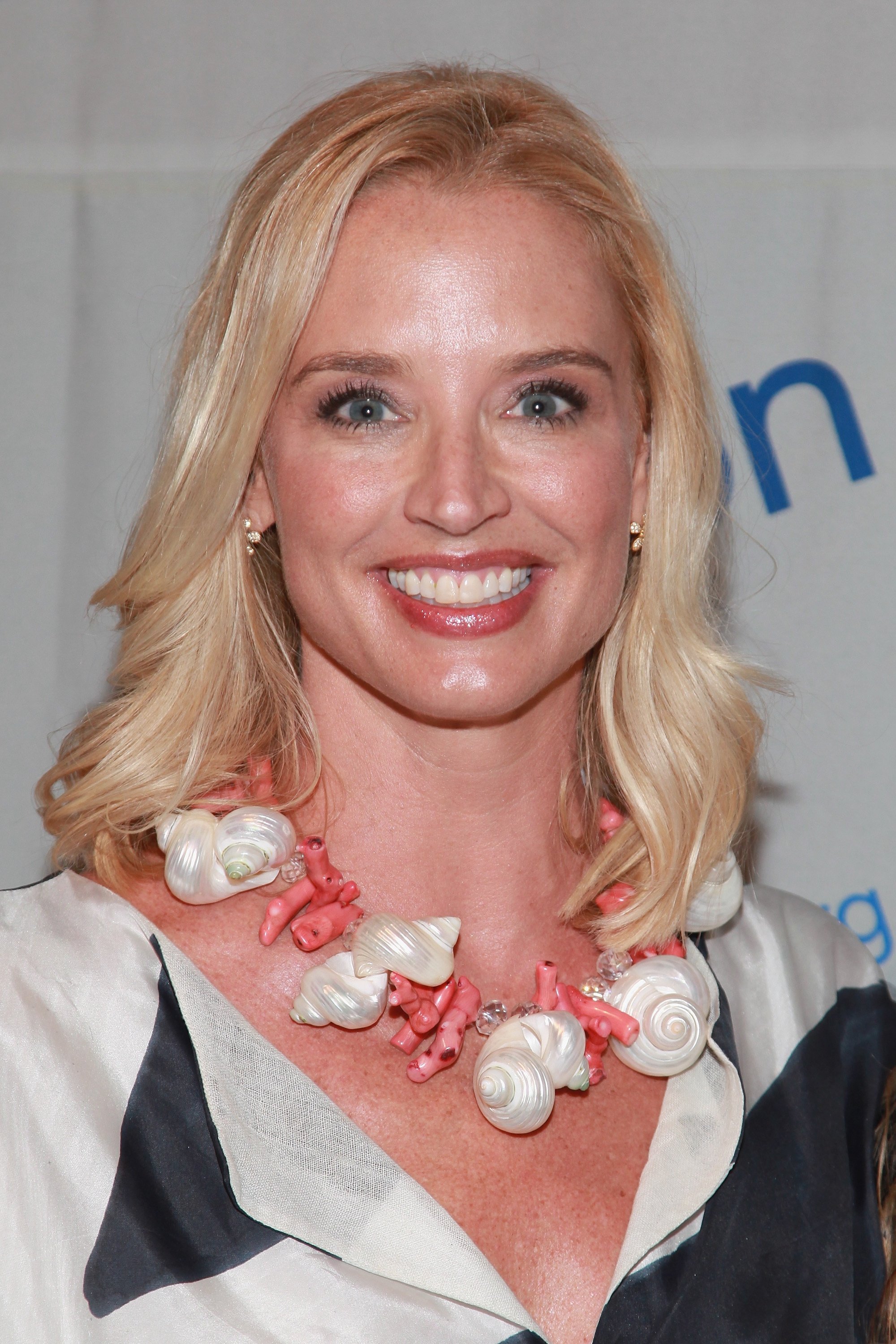 et billede af Laurie Dhue