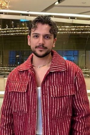 et billede af Emre Gül