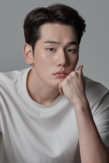 et billede af Lee Won-seok
