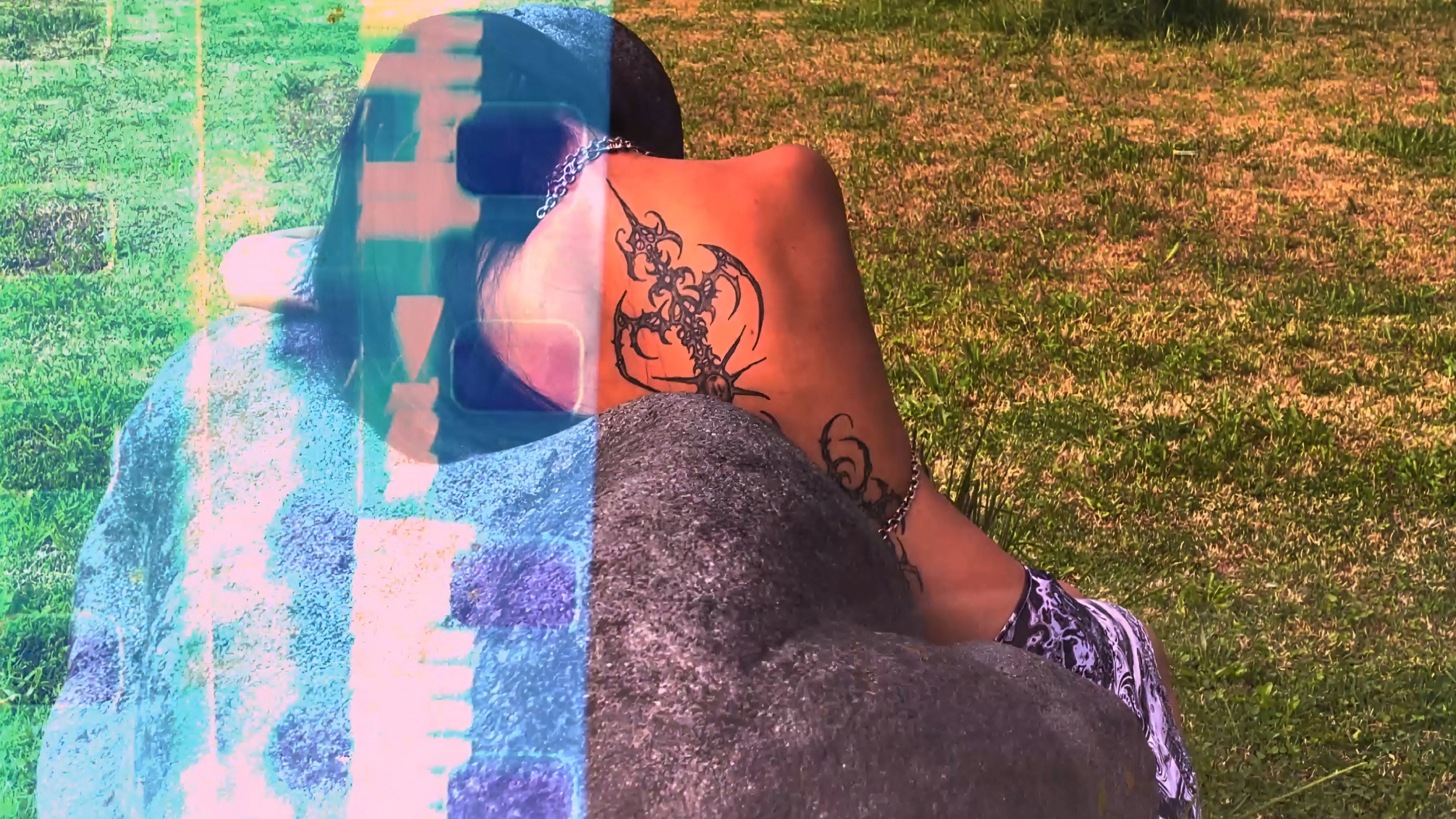 De las personas que sienten demasiado