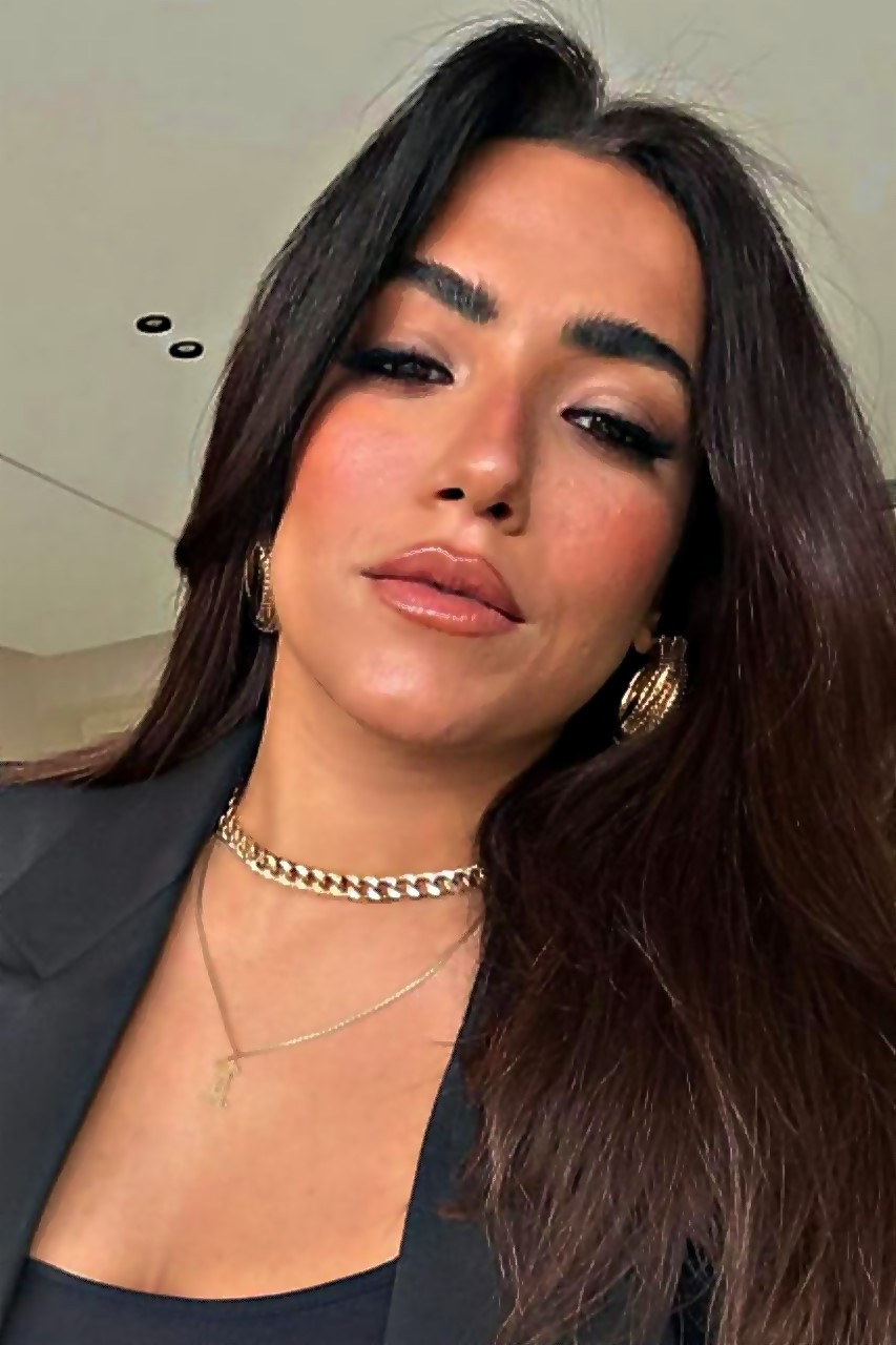 et billede af Aya Selim