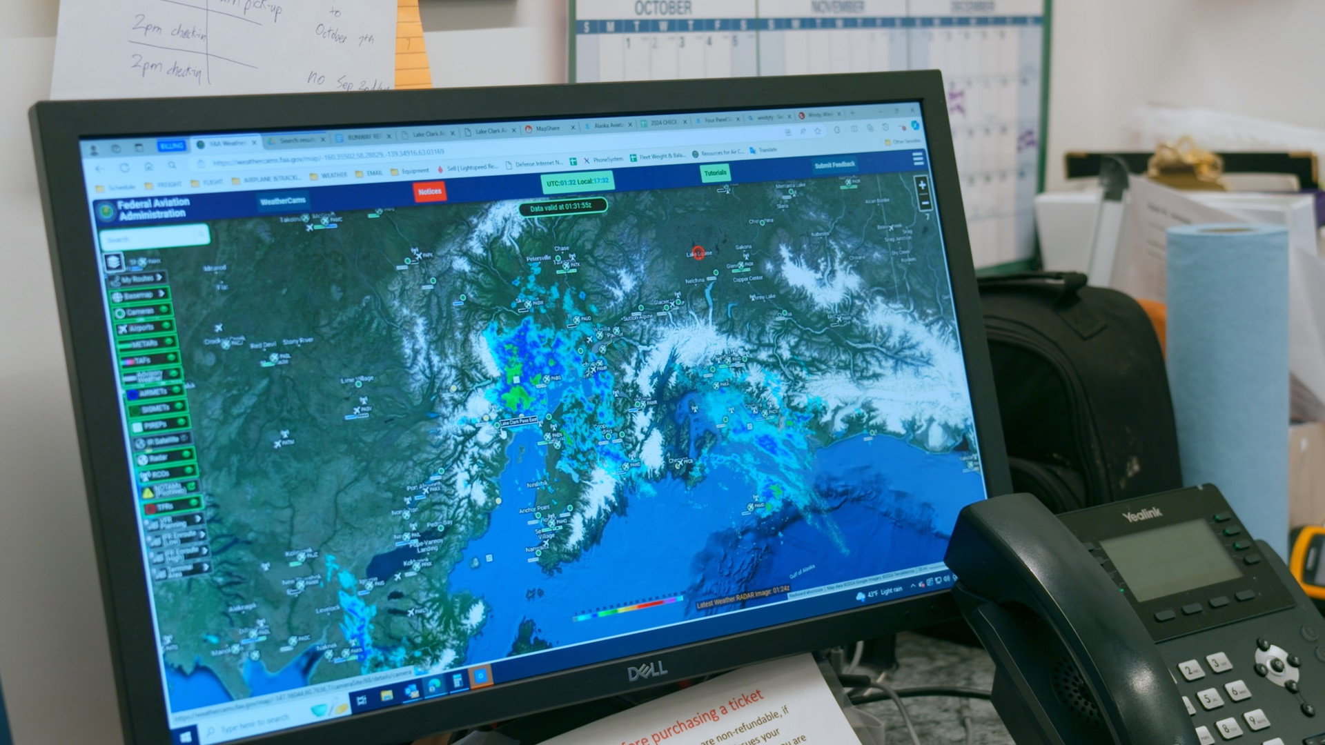 Ice Airport Alaska S05E06 backdrop