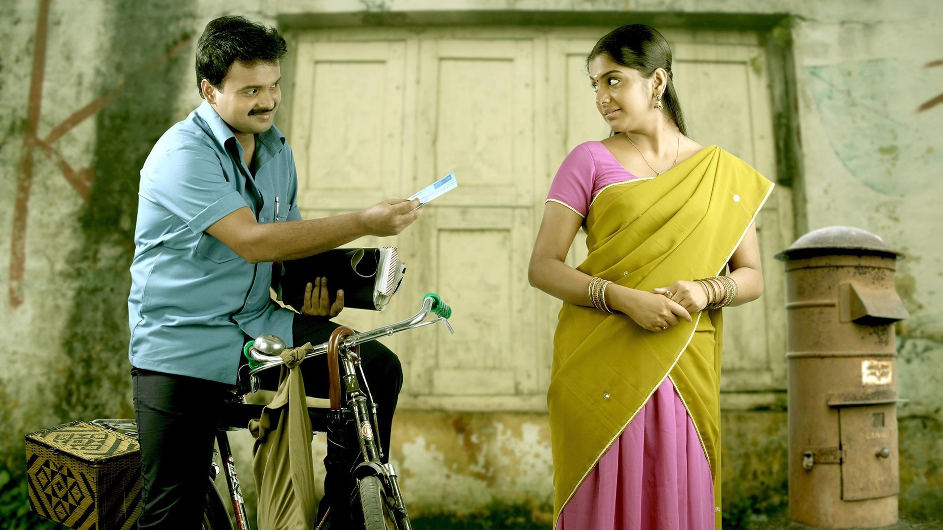 Oridathoru Postman (2010)