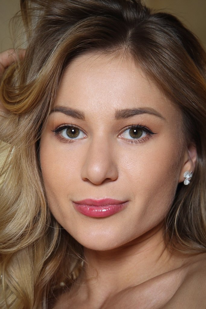 et billede af Candice Brielle