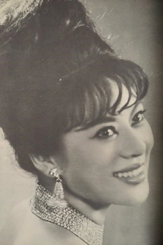 et billede af Mu Hong