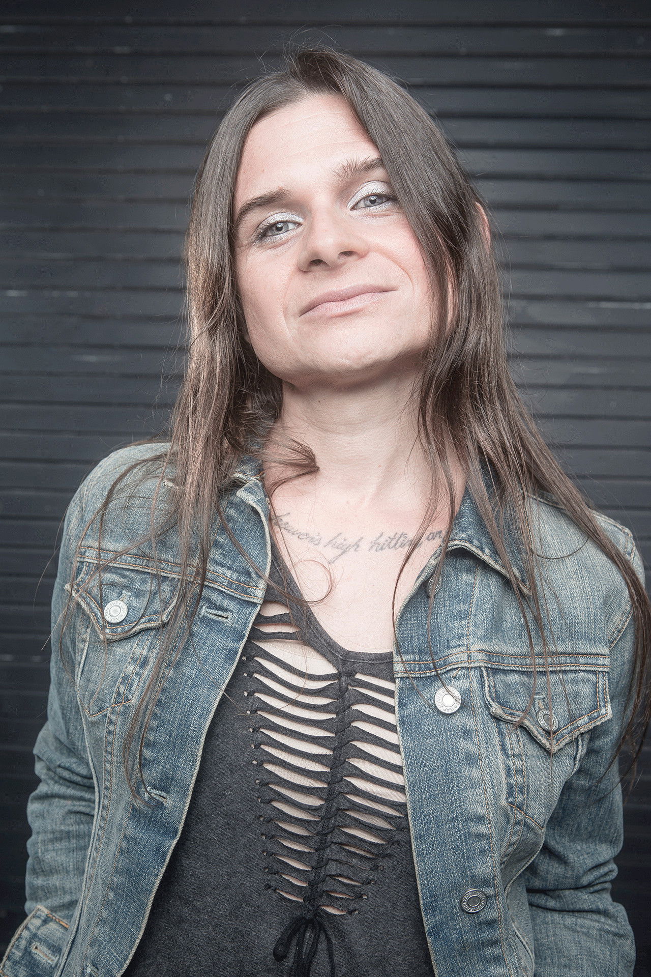 et billede af Mina Caputo