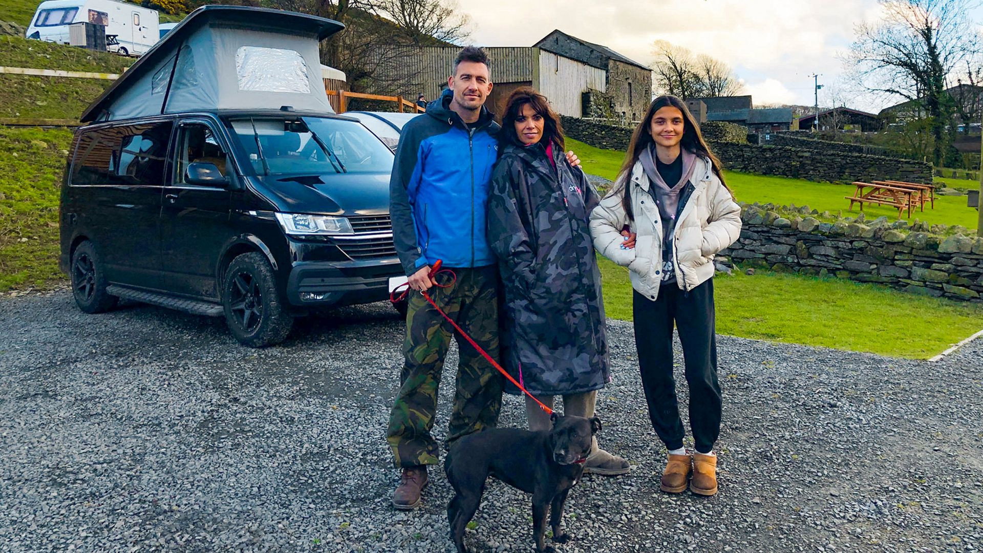 Million Pound Motorhomes S04E01 backdrop