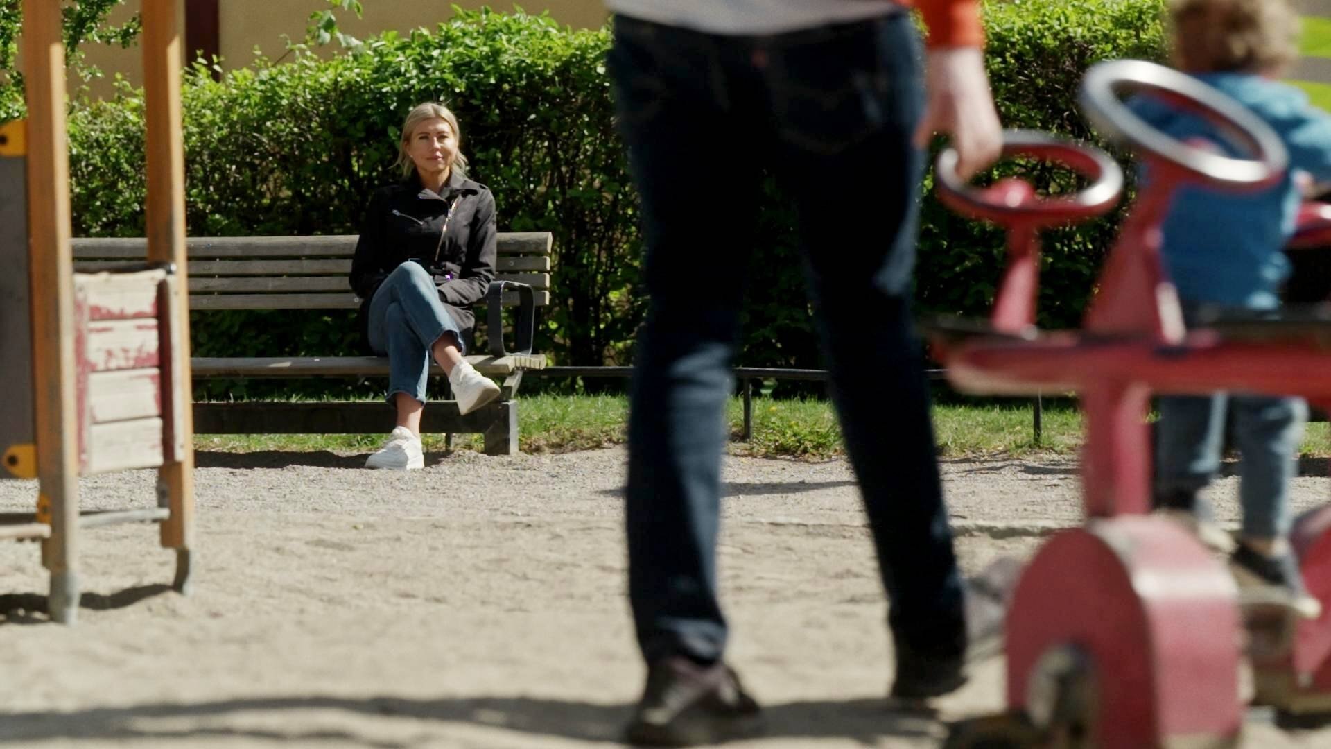 Bilhandlarens dotter Season 1 :Episode 6  Episode 6