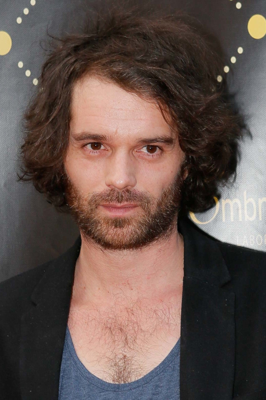 Julien Bravo's picture in the cast