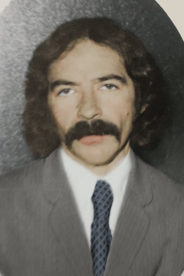 et billede af Eduardo Lugo