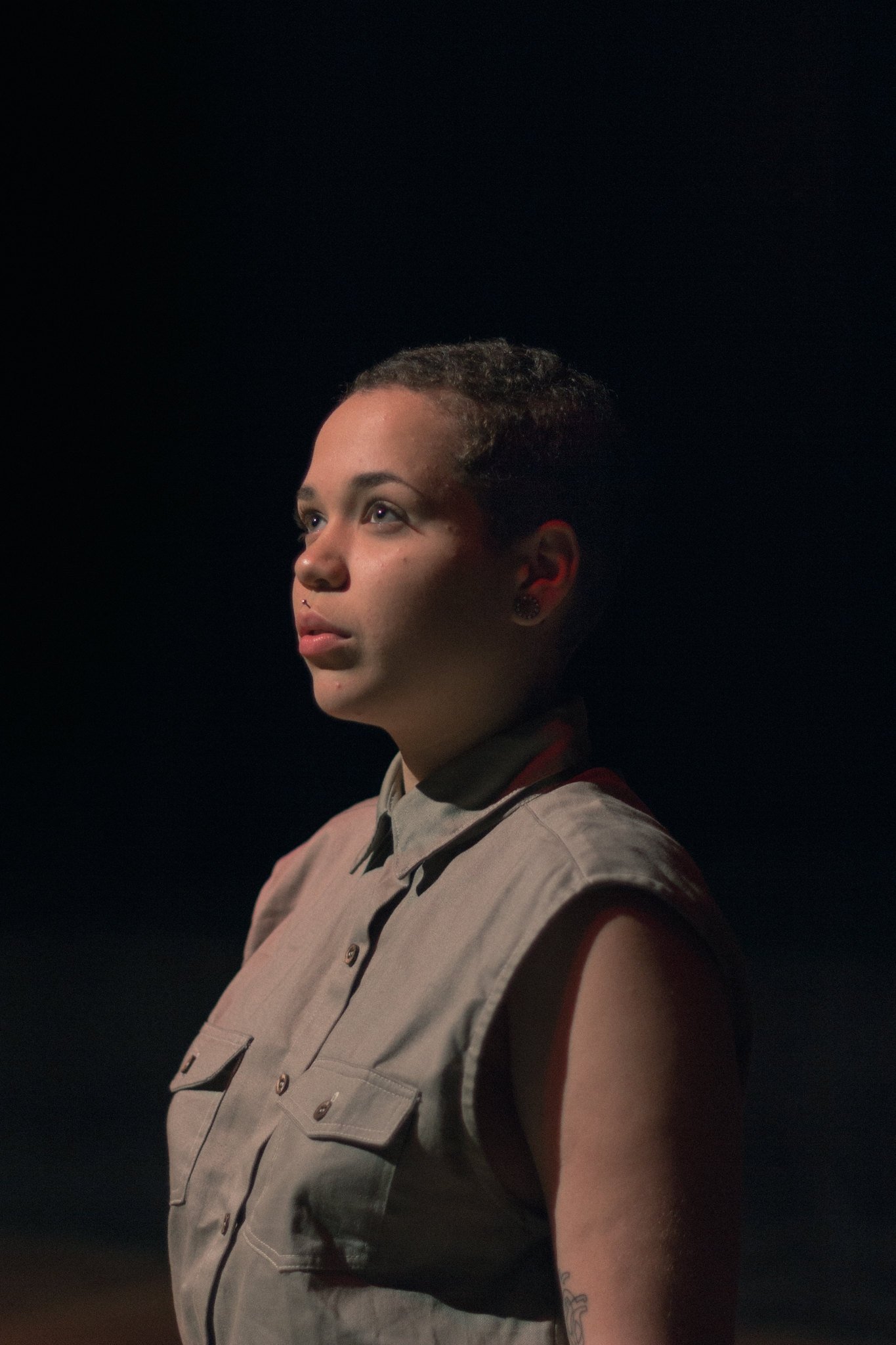 Victória Barros's picture in the cast