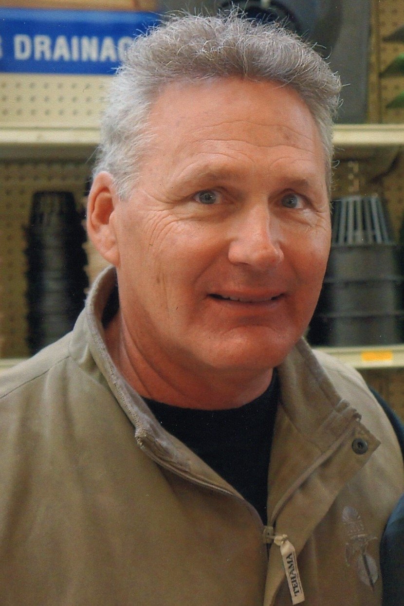 et billede af Dean Hallo