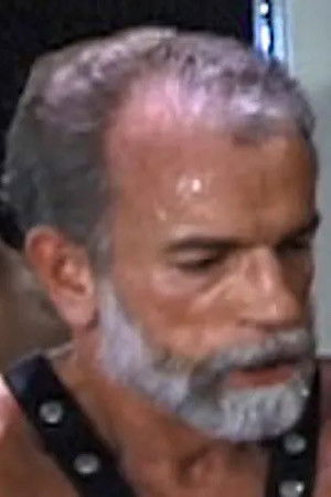 et billede af Logan Grey