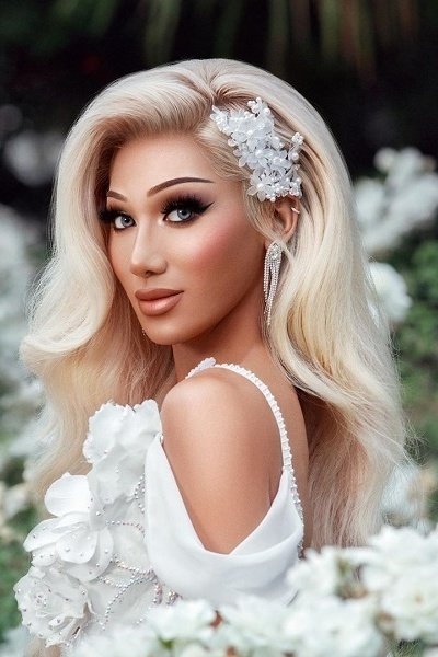 et billede af Plastique Tiara