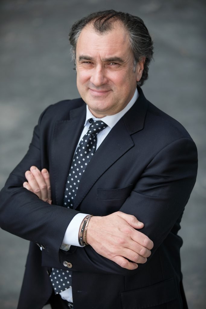 Fabio Farronato as Commis gare - Perugia