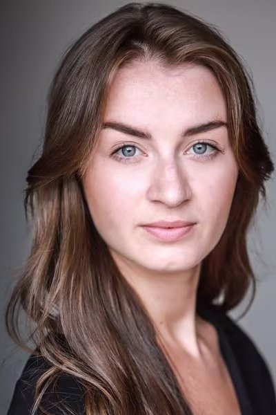 et billede af Holly-Anne Hull