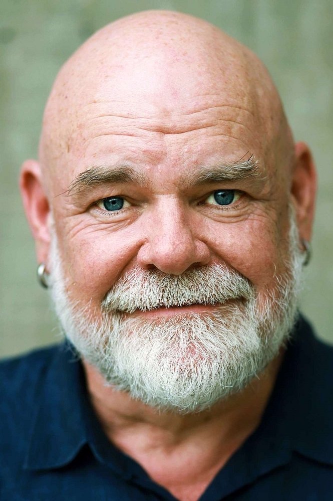 et billede af Laurence Coy