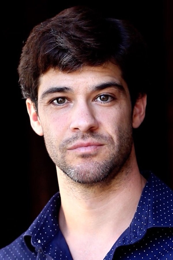 et billede af Travis Laughlin