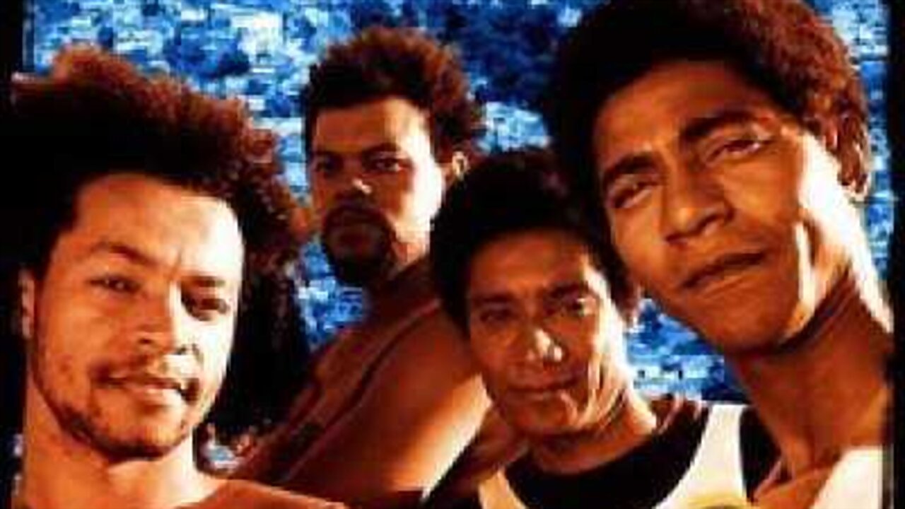 Uma Onda no Ar (2002)