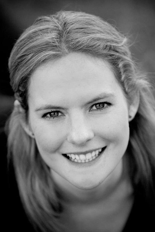 et billede af Laura Power