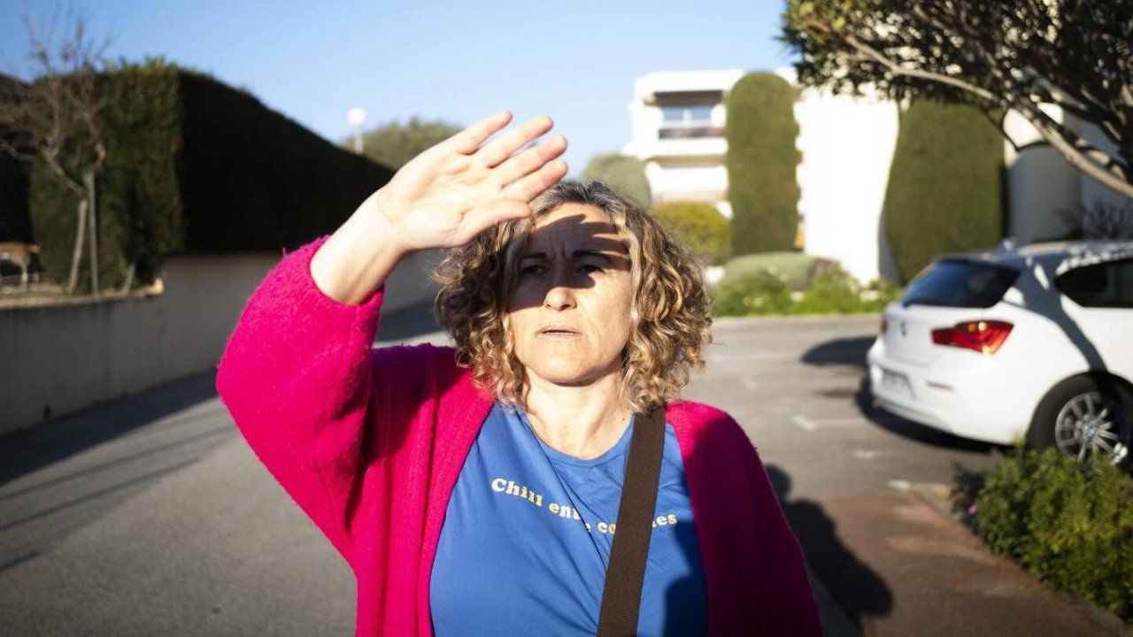 Tu m'entends ? Tu m'écoutes ?