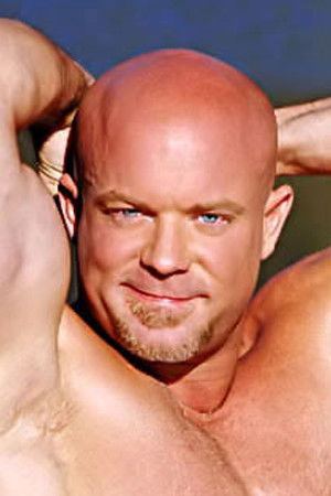 et billede af Luke Garrett