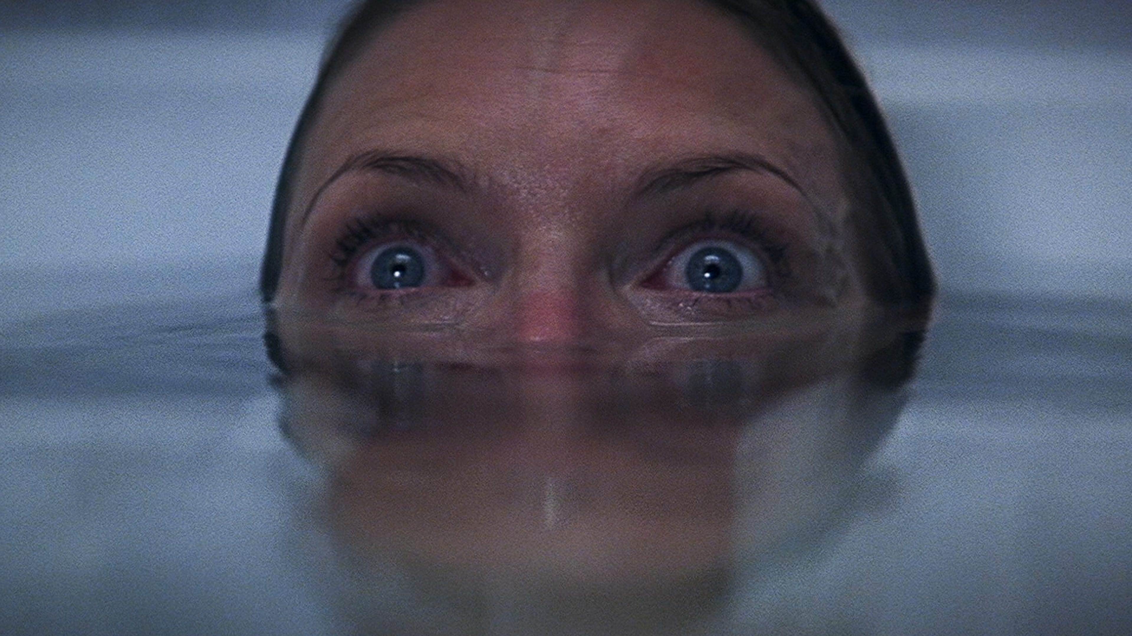 What Lies Beneath (2000)