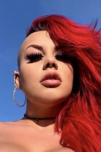 et billede af Ms. Red X