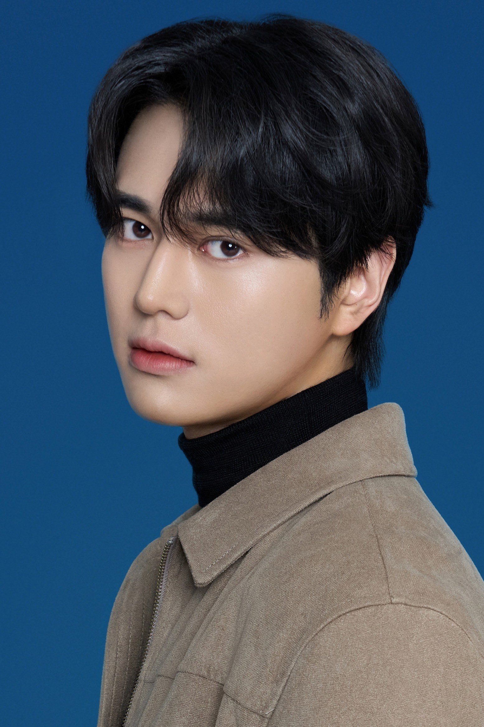 Profile 황재욱 with character Bi-hyung