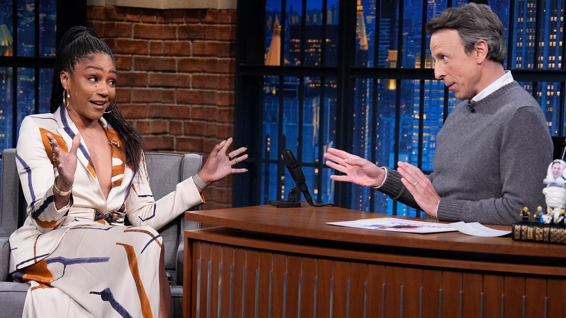Late Night with Seth Meyers Season 12 :Episode 93  Tiffany Haddish, Leslie Bibb