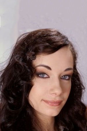 et billede af Tanya Sin