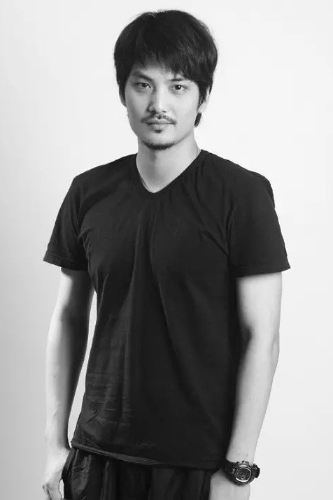 et billede af Zhang Yiwen