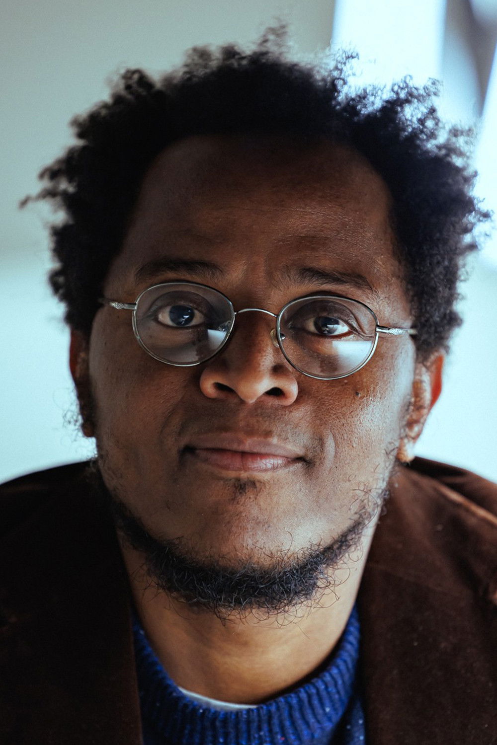 et billede af Alain Kassanda