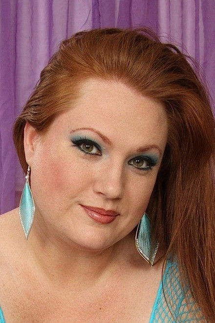 et billede af Julie Ann More