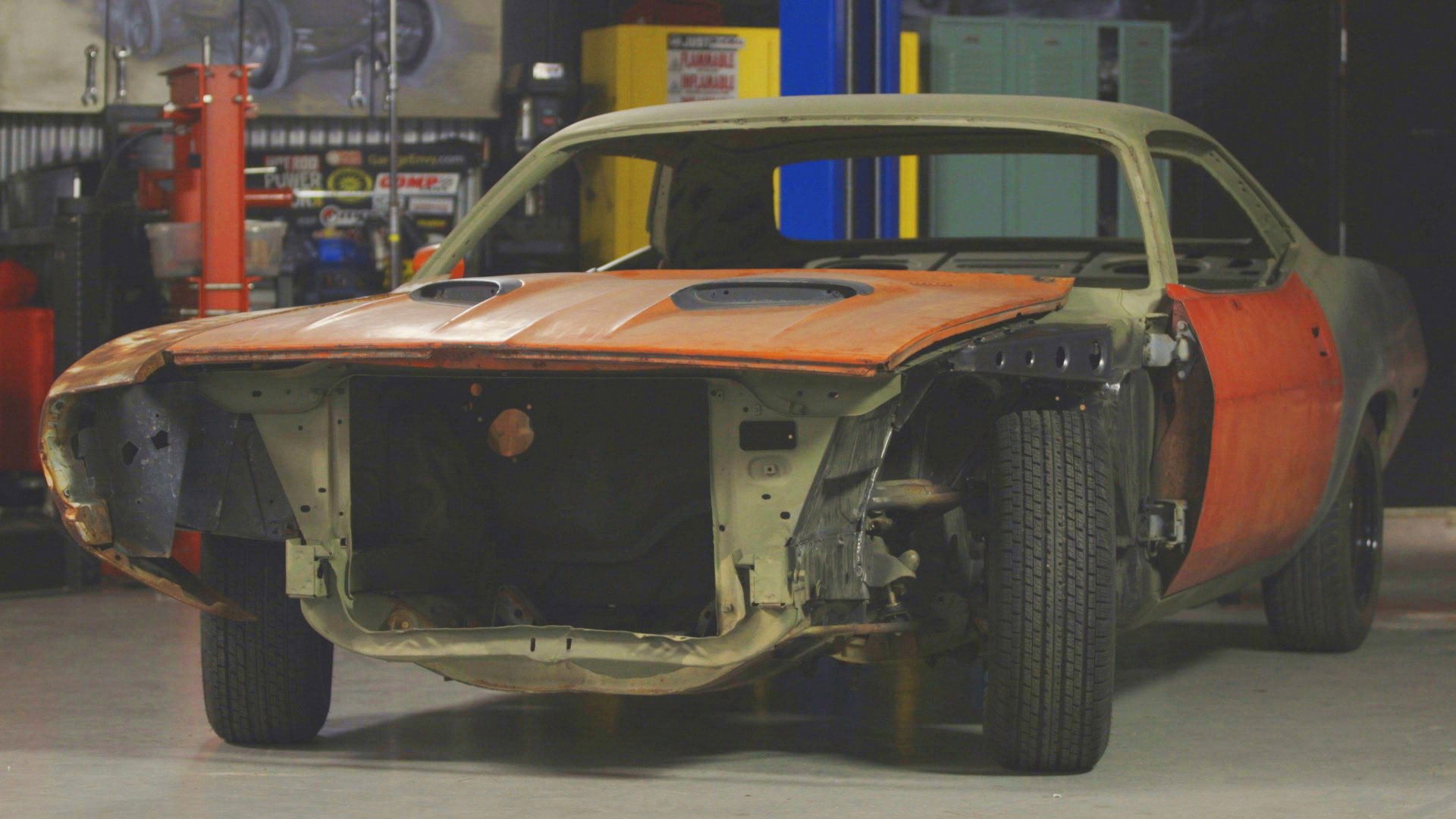 Hot Rod Garage S04E11 backdrop