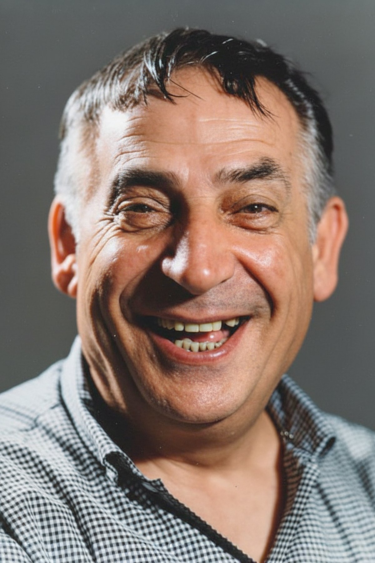 et billede af Avni Dilligil