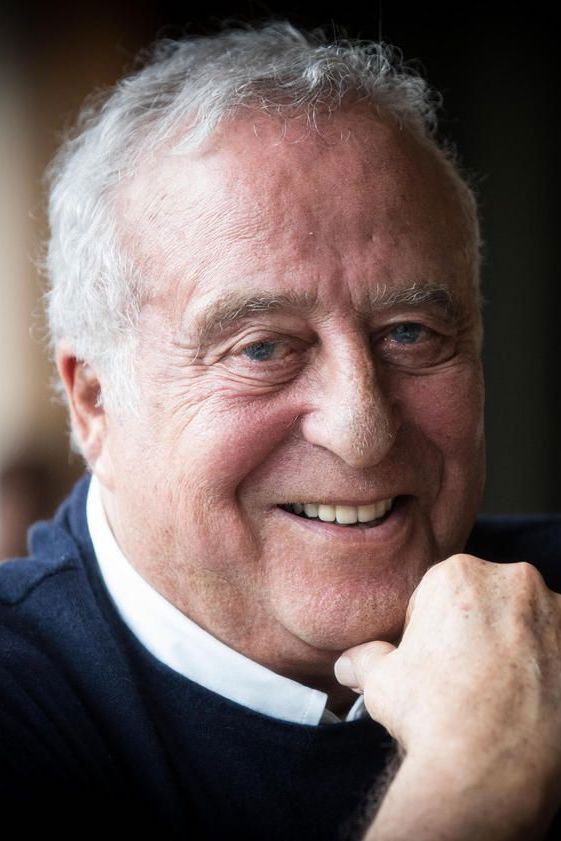 et billede af Daniel Hechter