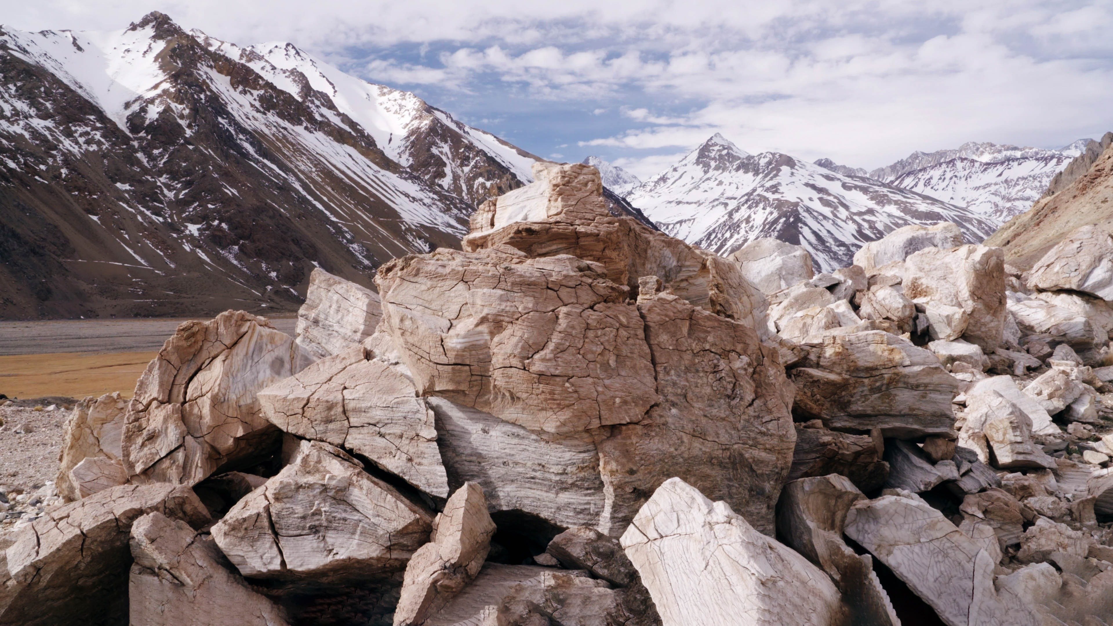 Image du film La Cordillère des songes zhtiky5glp3eqllkgsu9uzzchsljpg