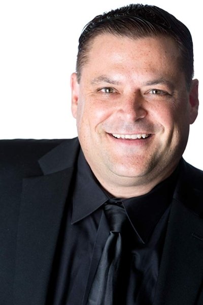 et billede af Brook Edward Penca