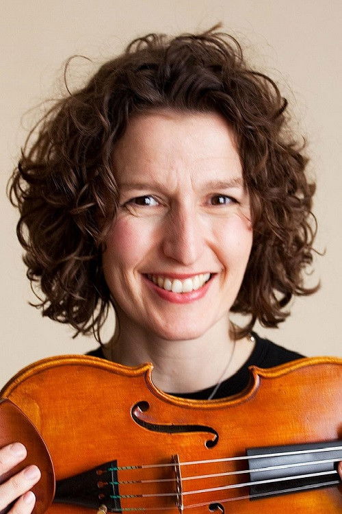 et billede af Caroline Dale