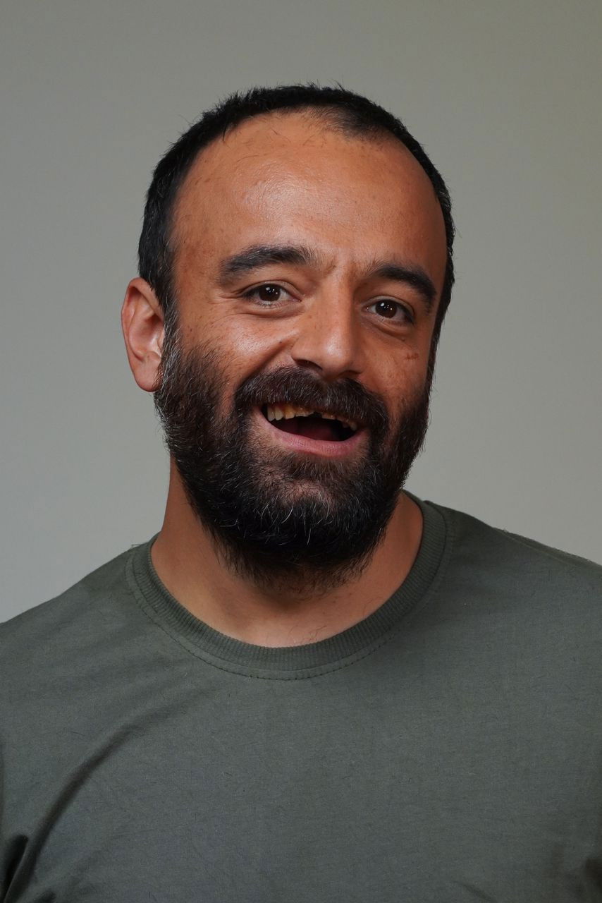 et billede af Samad Azarakhs