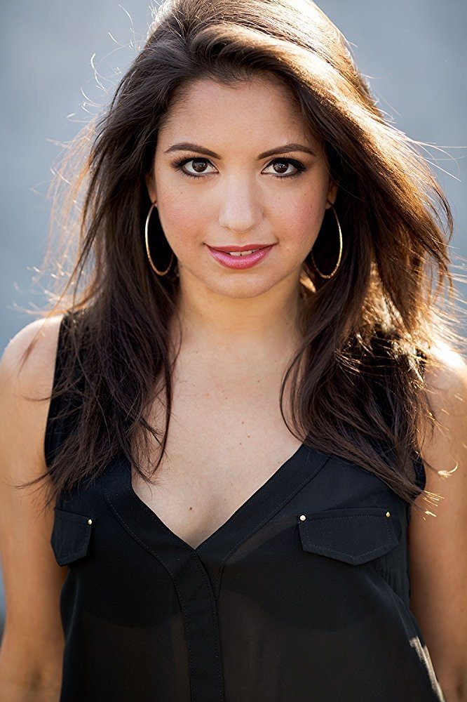Karolin Luna's picture in the cast