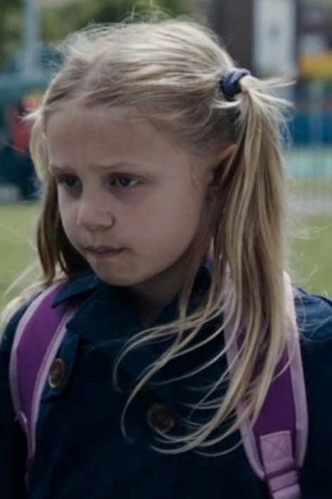 et billede af Cleopatra Dickens