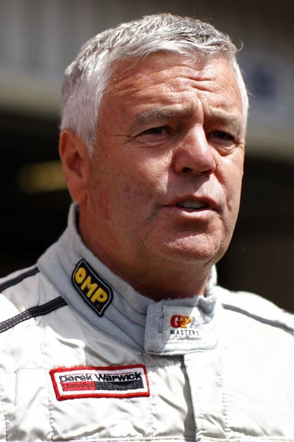 et billede af Derek Warwick