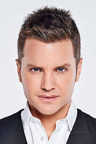 et billede af Santiago del Moro