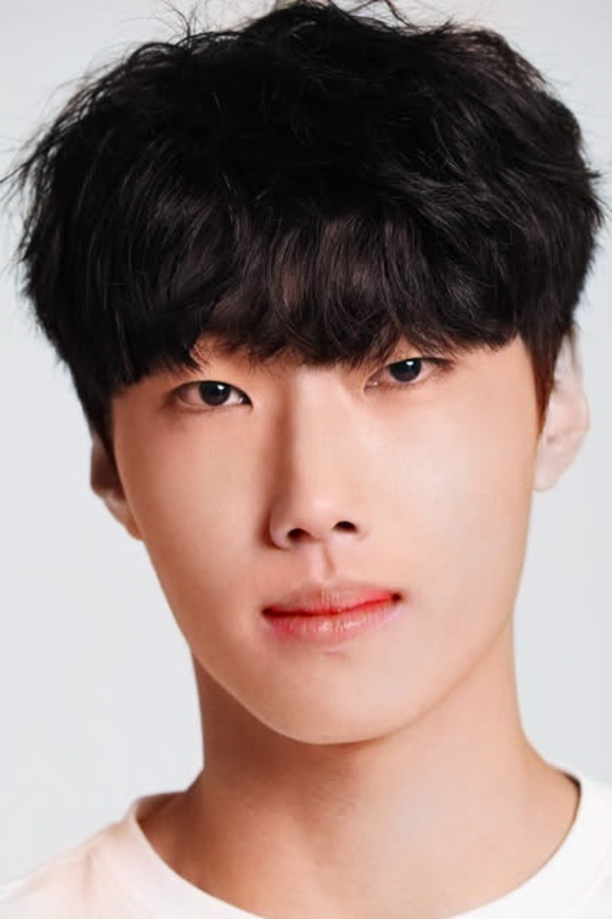 배승혁's picture in the cast