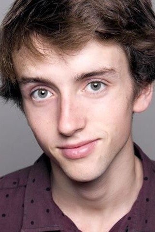 et billede af Lliam Powell