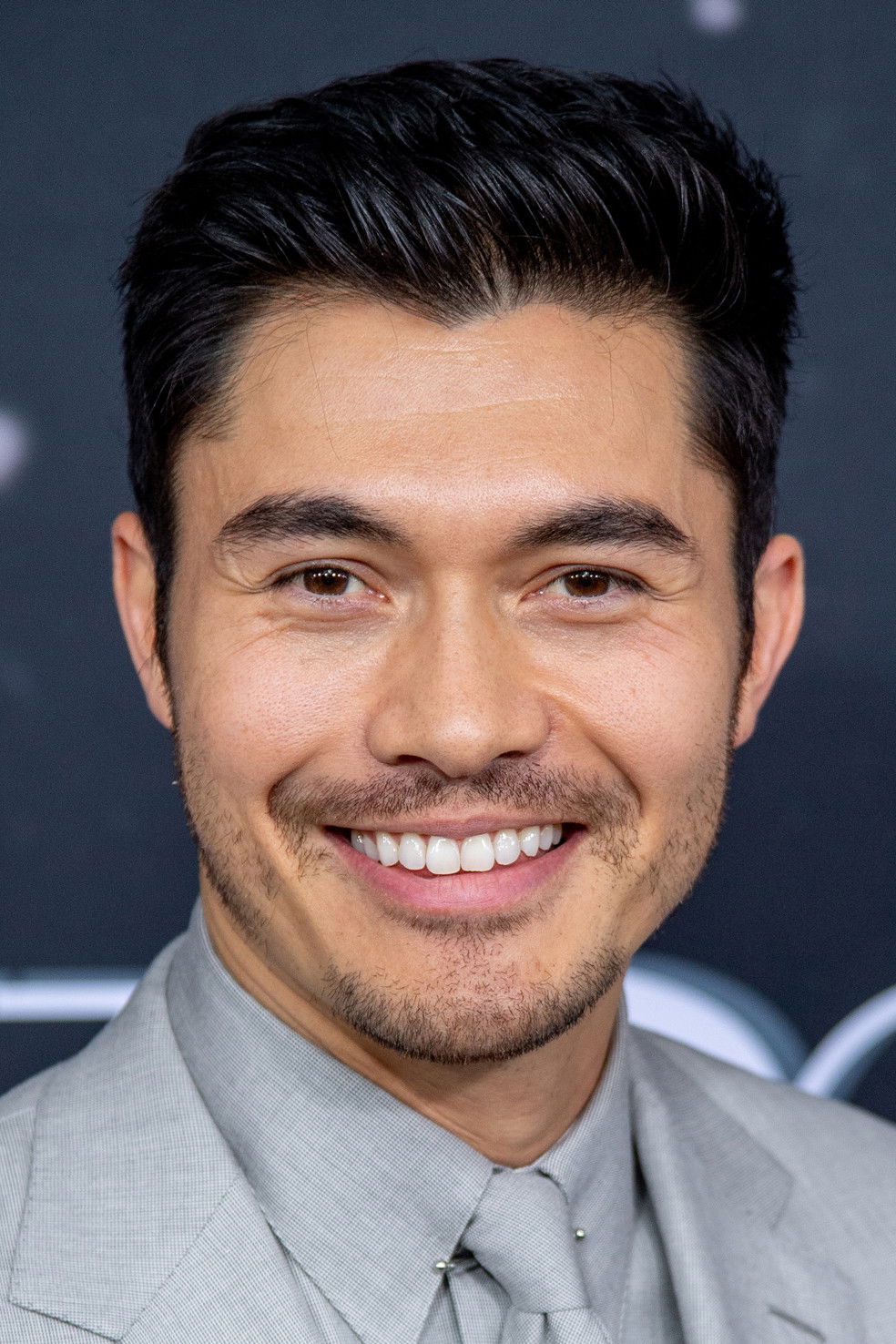 et billede af Henry Golding